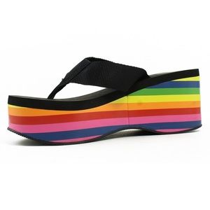 Cakepop Wedge Sandal